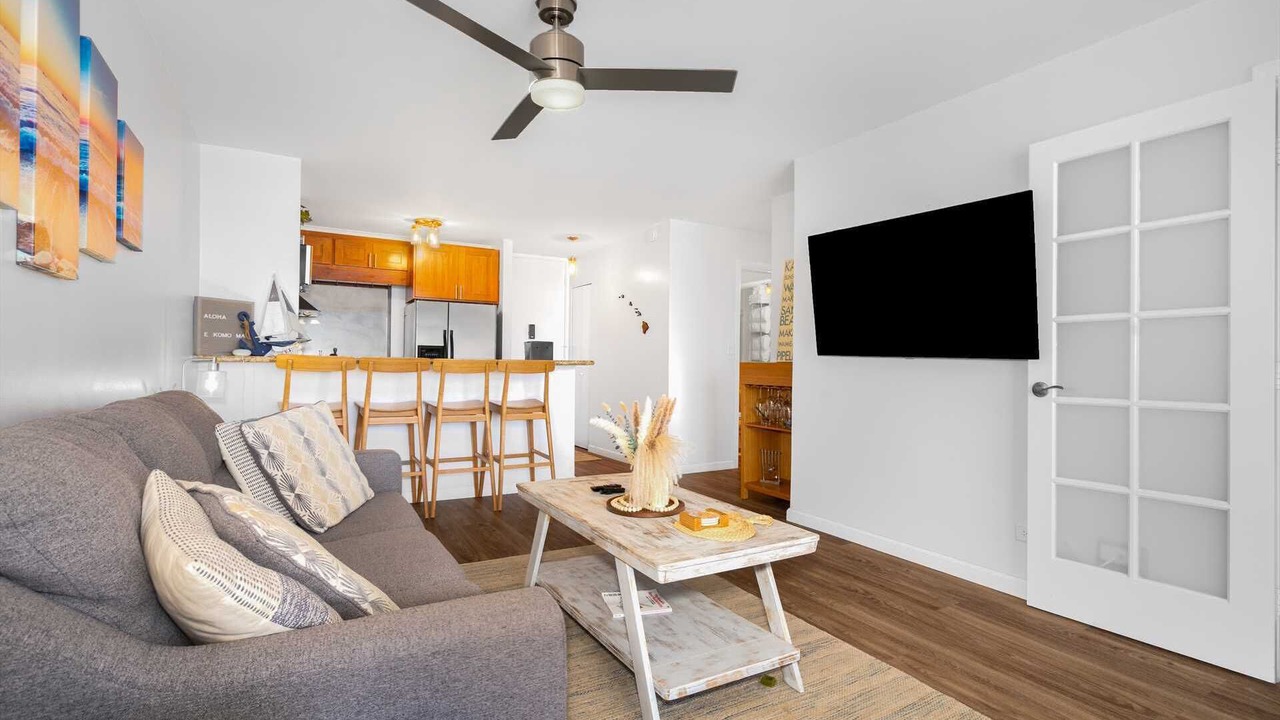 Photo of Livingroom in Ala Moana