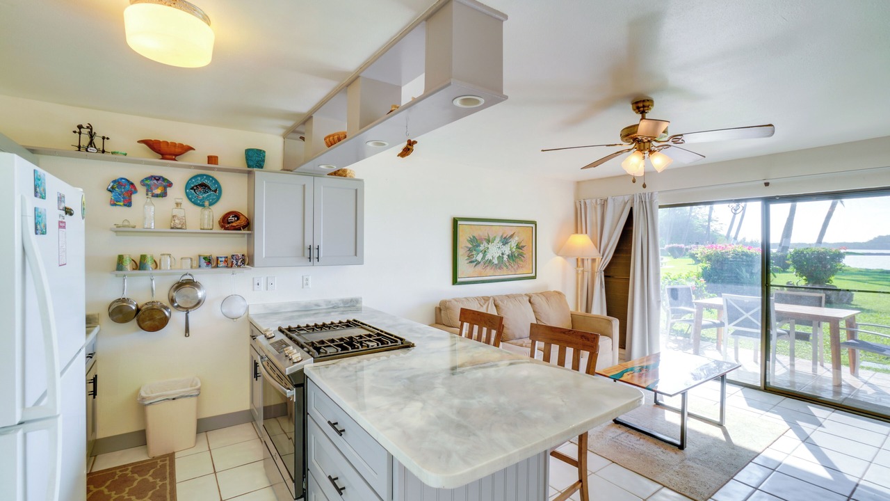 Photo of Kitchen in Kaunakakai