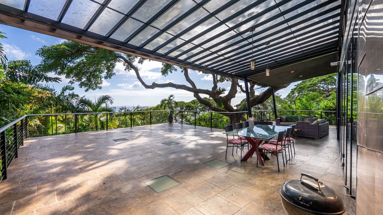 Photo of Outdoor in Makiki