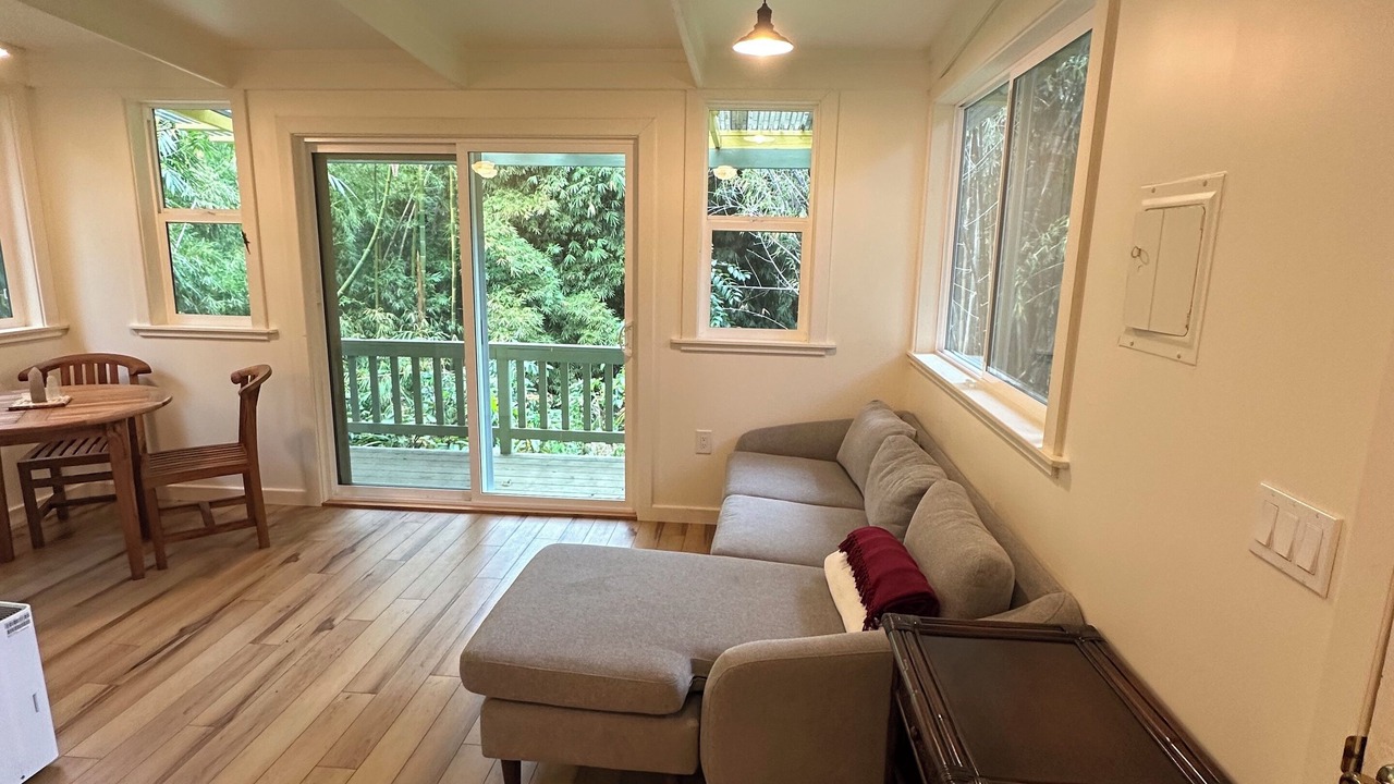 Photo of Livingroom in Hawi