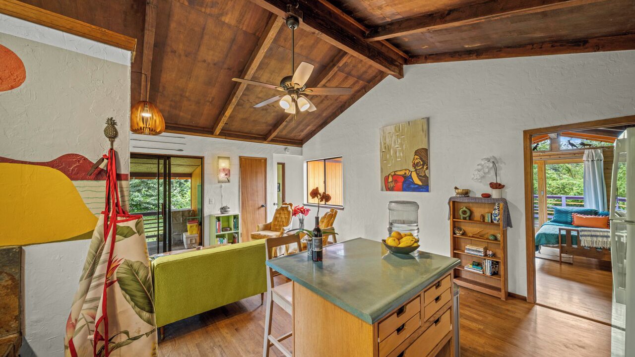 Photo of Livingroom in Keaau