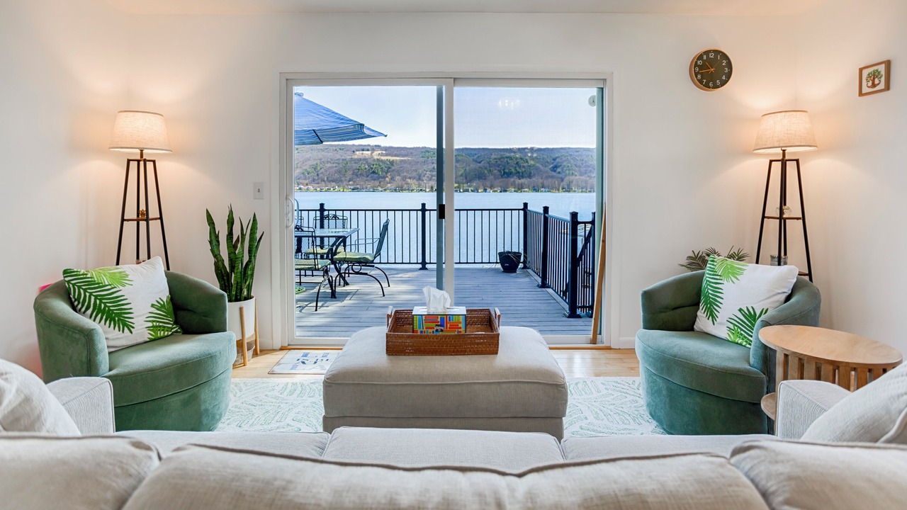 Photo of Livingroom in Honeoye