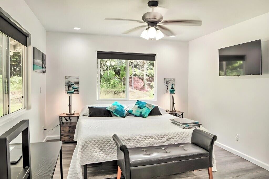 Photo of Bedroom in Keaau
