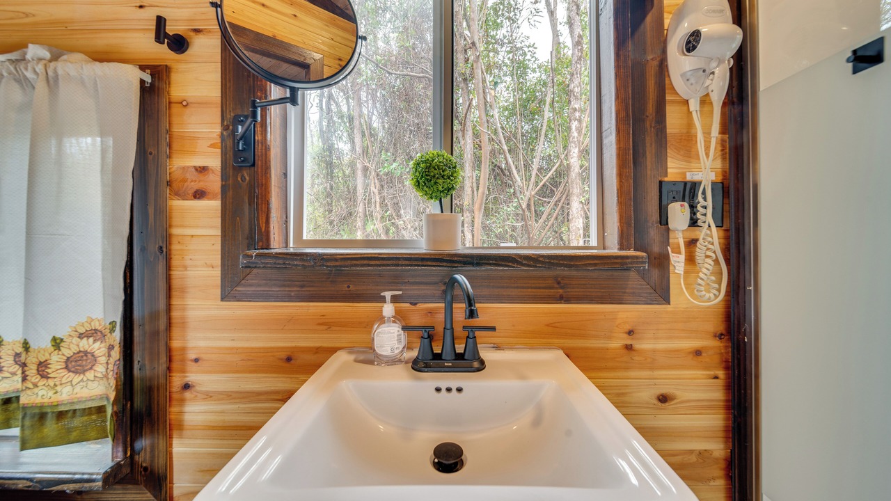 Photo of Bathroom in Glenwood