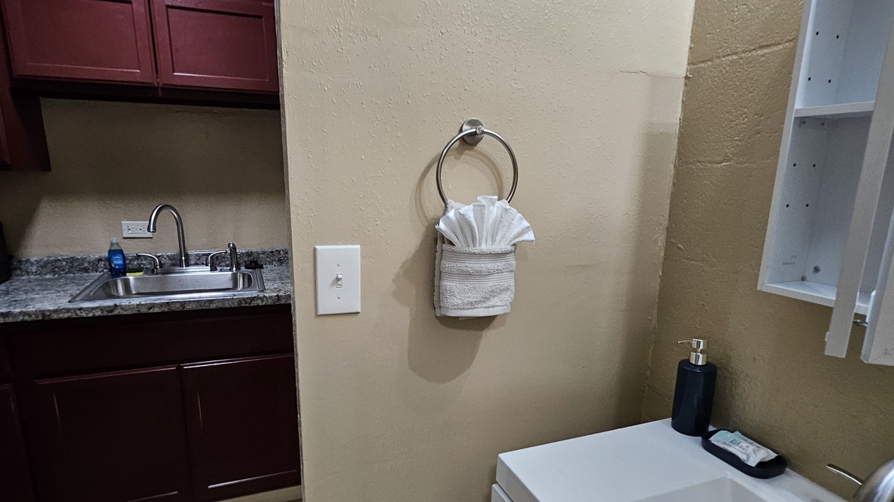Photo of Bathroom in Keaukaha