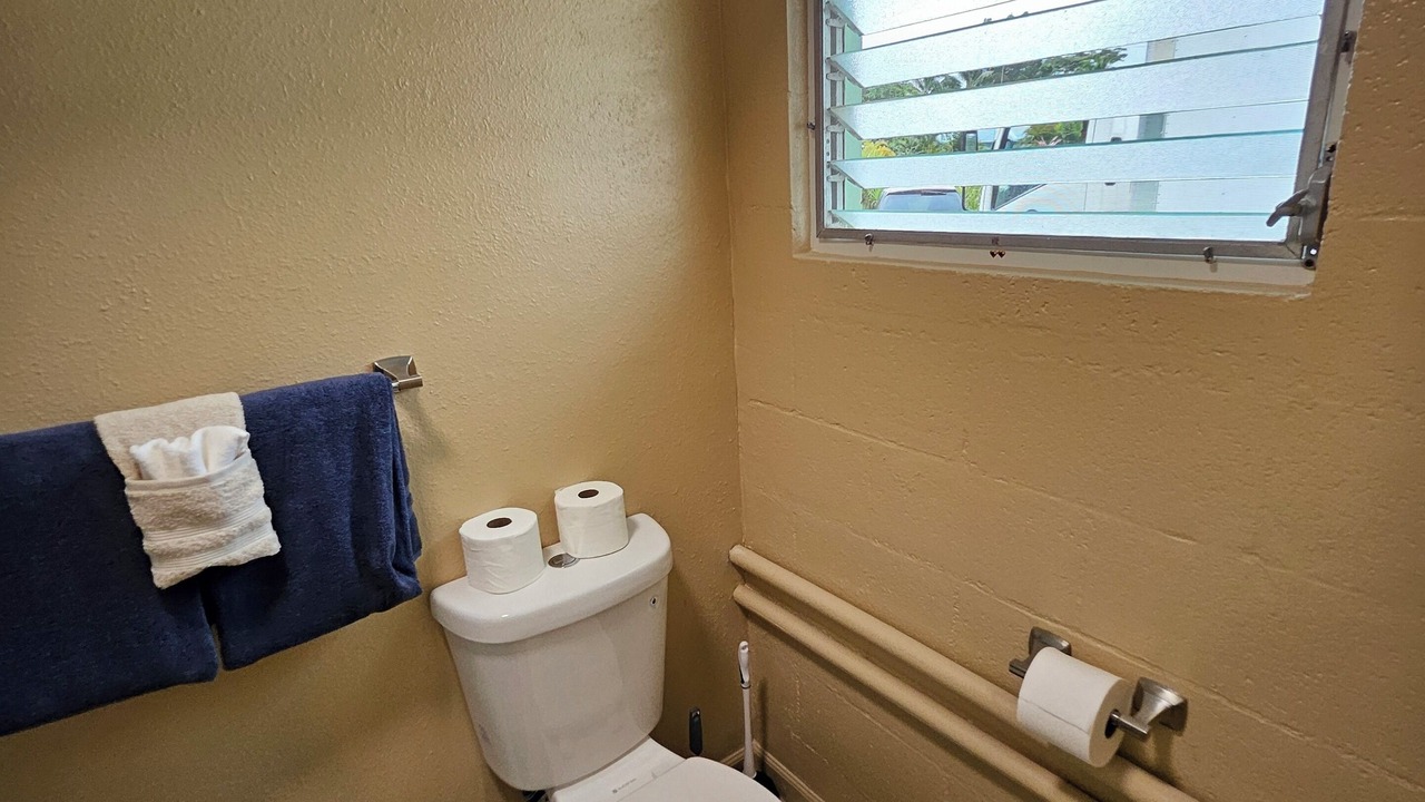 Photo of Bathroom in Keaukaha