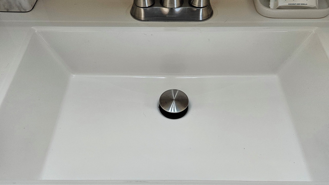 Photo of Bathroom in Keaukaha