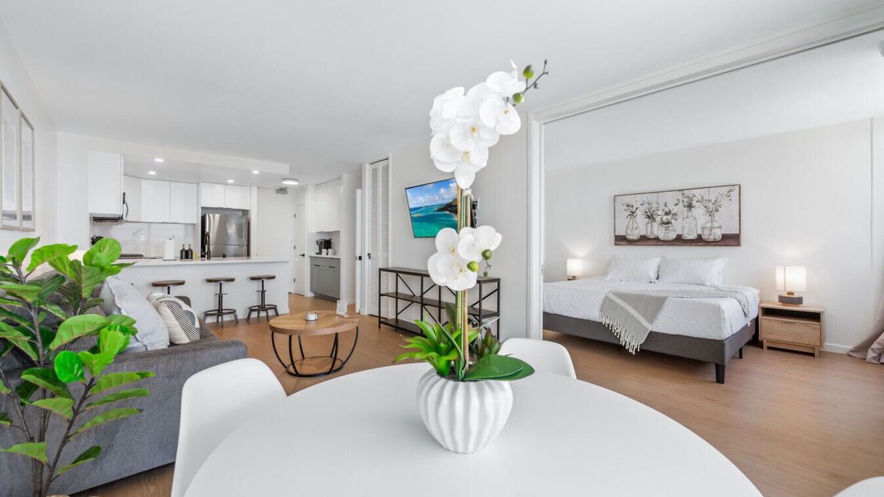 Photo of Bedroom in Waikiki