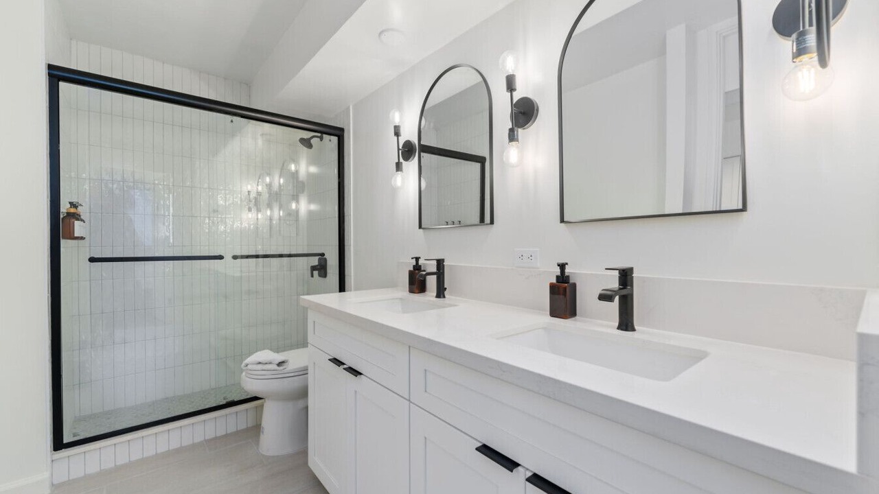 Photo of Bathroom in Waikiki