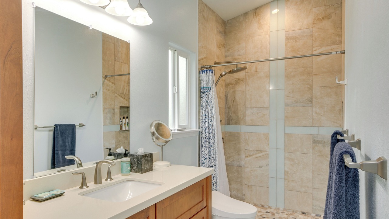 Photo of Bathroom in Kapoho