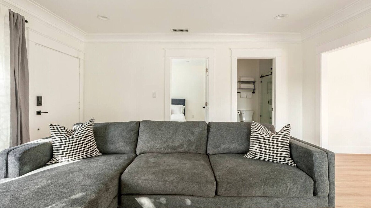 Photo of Livingroom in East Hollywood