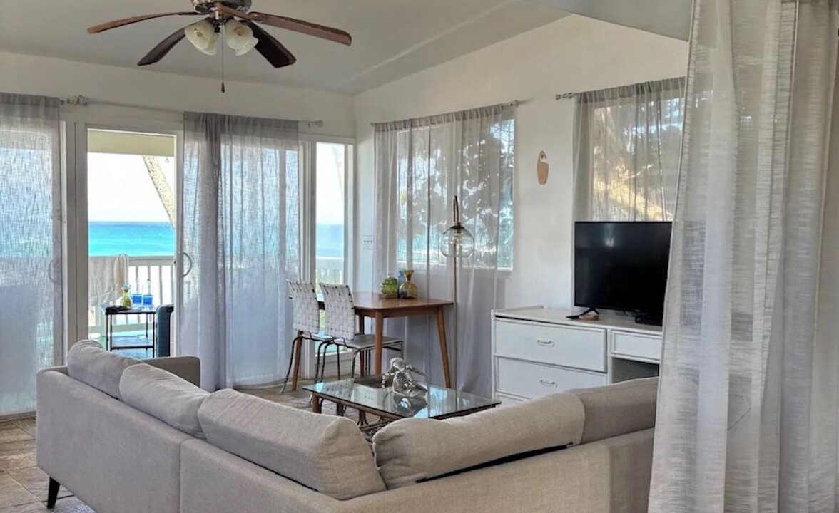 Photo of Livingroom in Haleiwa