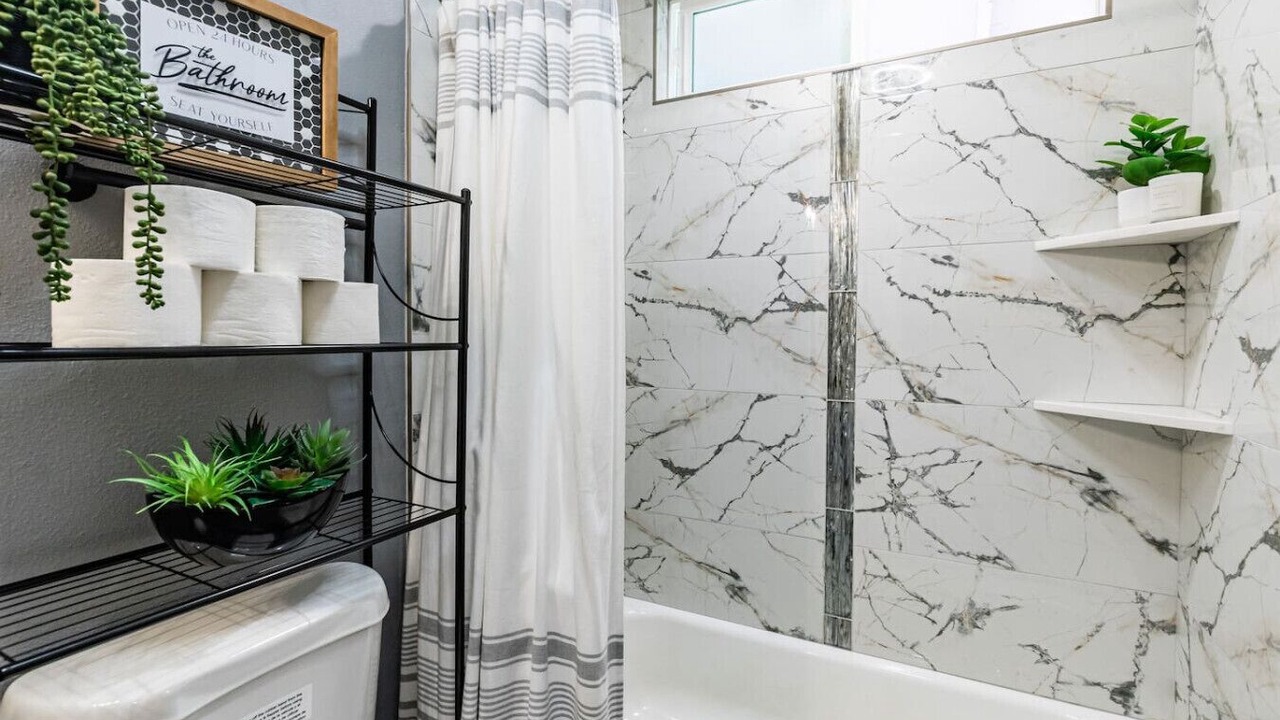 Photo of Bathroom in Keaau