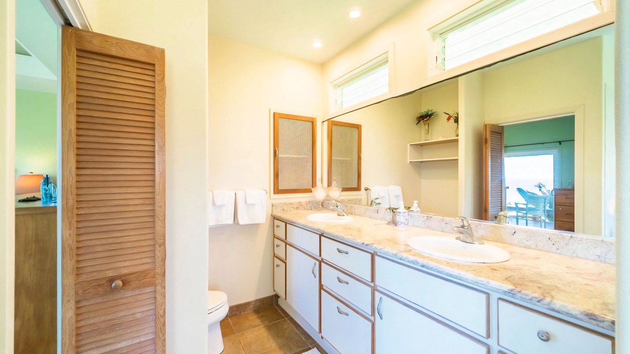 Photo of Bathroom in Hakalau
