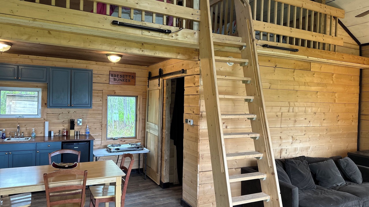 Photo of Livingroom in Van Buren