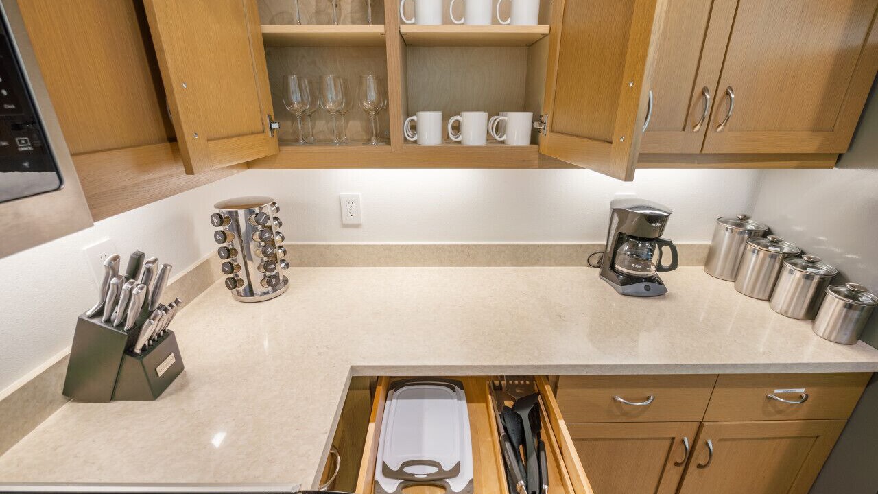 Photo of Kitchen in Makaha Valley