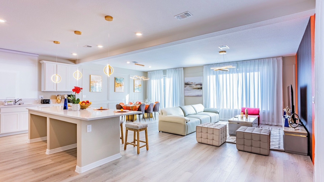Photo of Livingroom in Enterprise