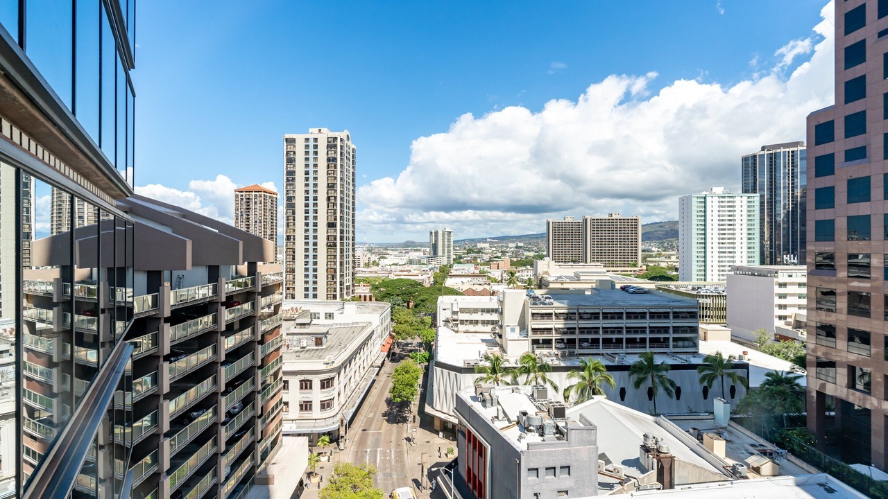 Photo of Others in Downtown Honolulu