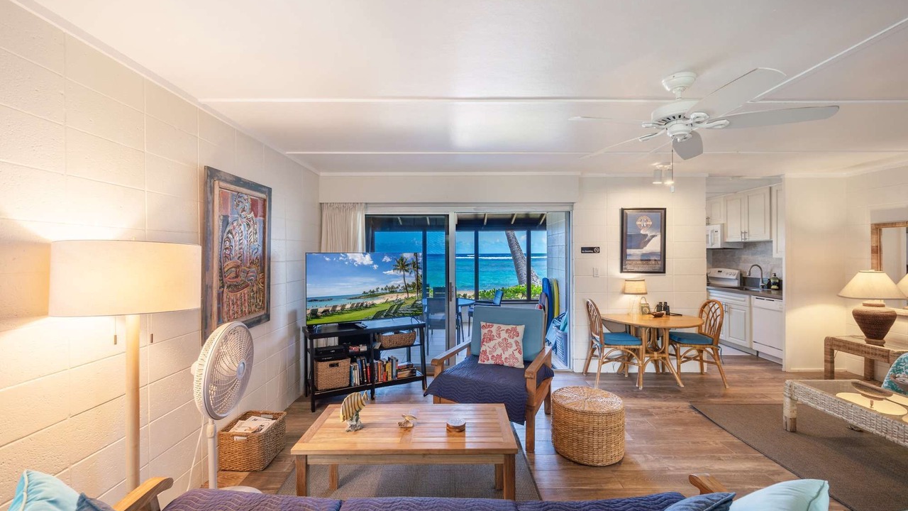 Photo of Livingroom in Waialua
