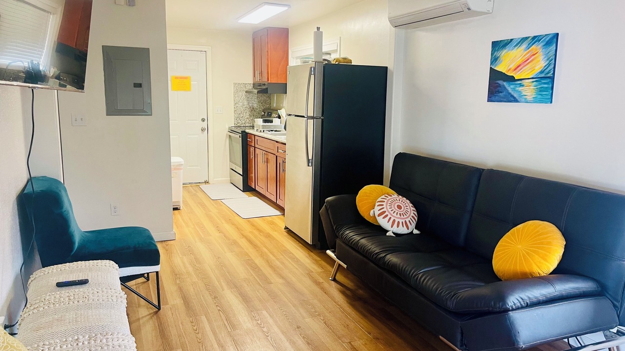 Photo of Livingroom in Waianae