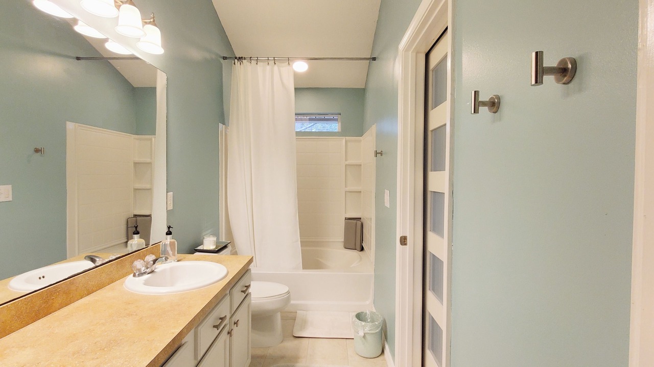 Photo of Bathroom in Highlands
