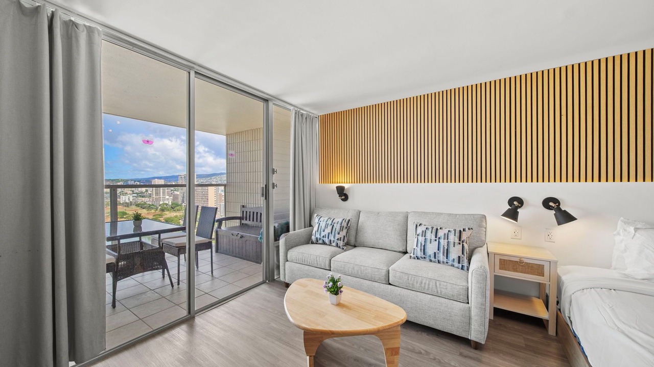 Photo of Livingroom in McCully - Moiliili