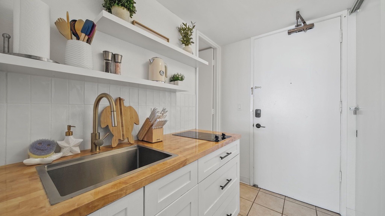 Photo of Kitchen in McCully - Moiliili