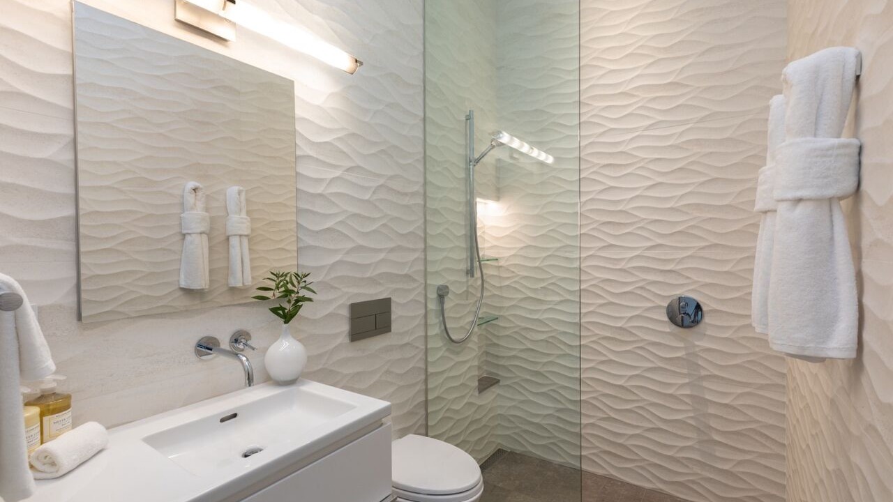 Photo of Bathroom in Puako
