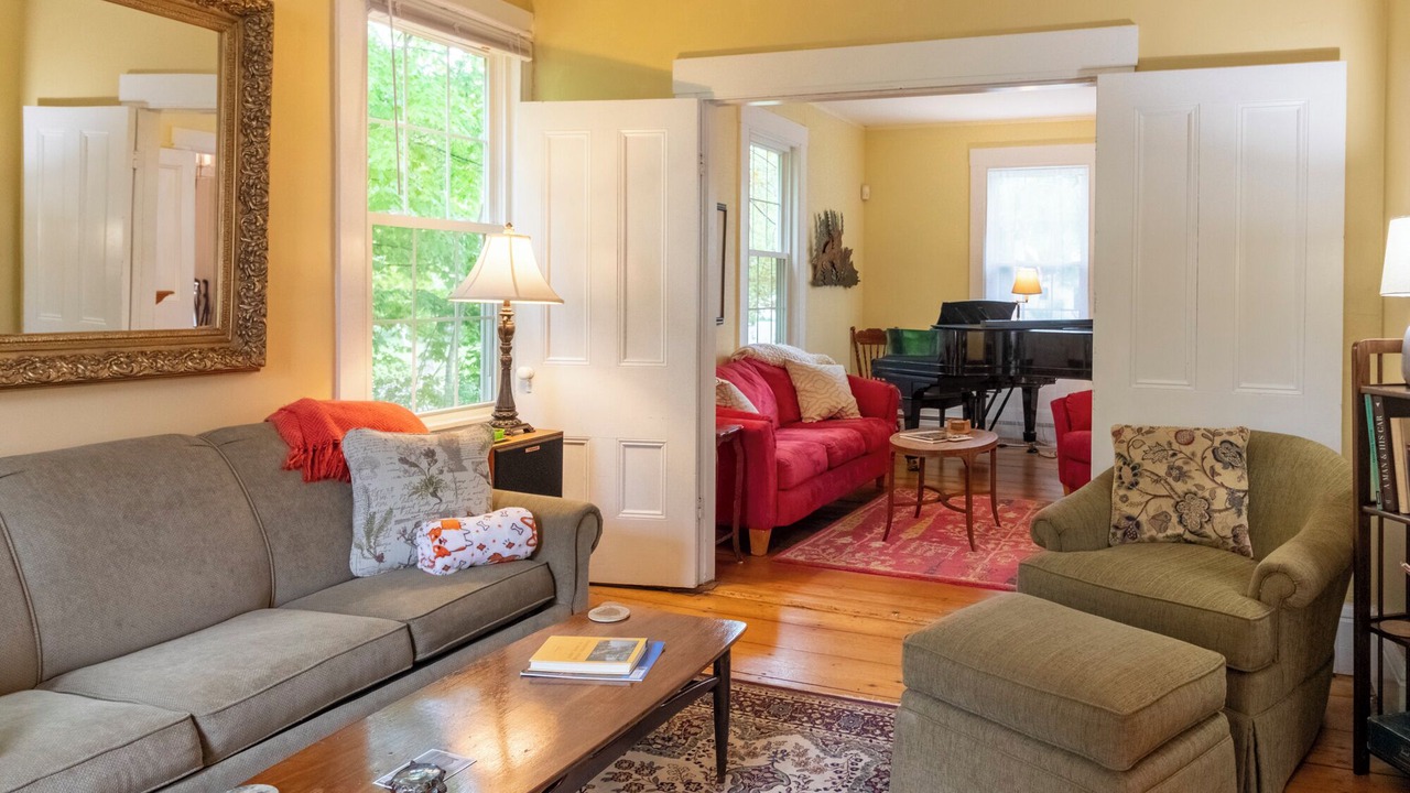 Photo of Livingroom in Wayne