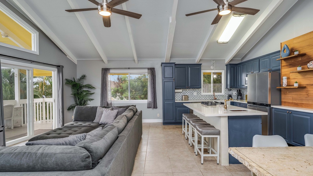 Photo of Livingroom in Kona Palisades