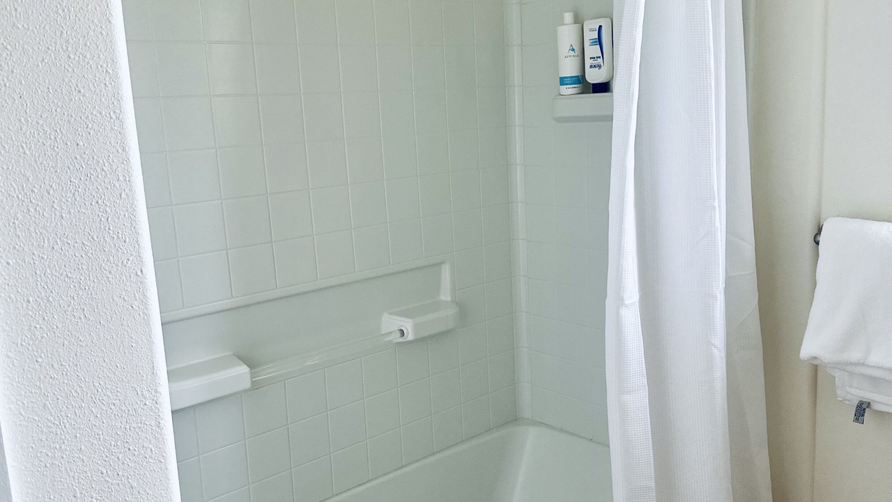 Photo of Bathroom in Ainaloa