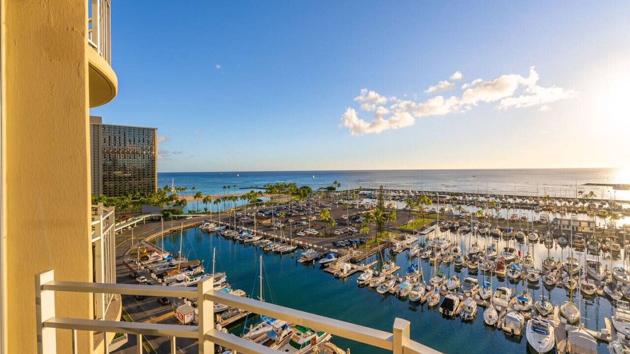 Photo of Others in Waikiki