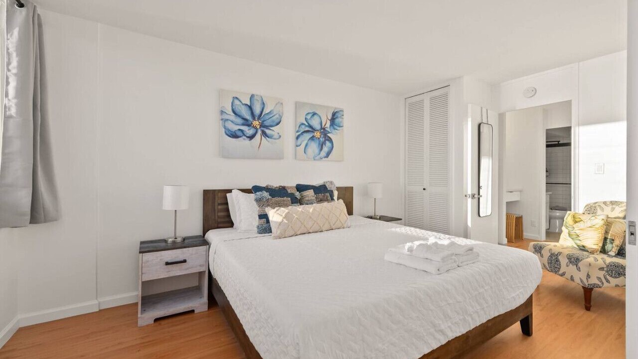 Photo of Bedroom in Waikiki