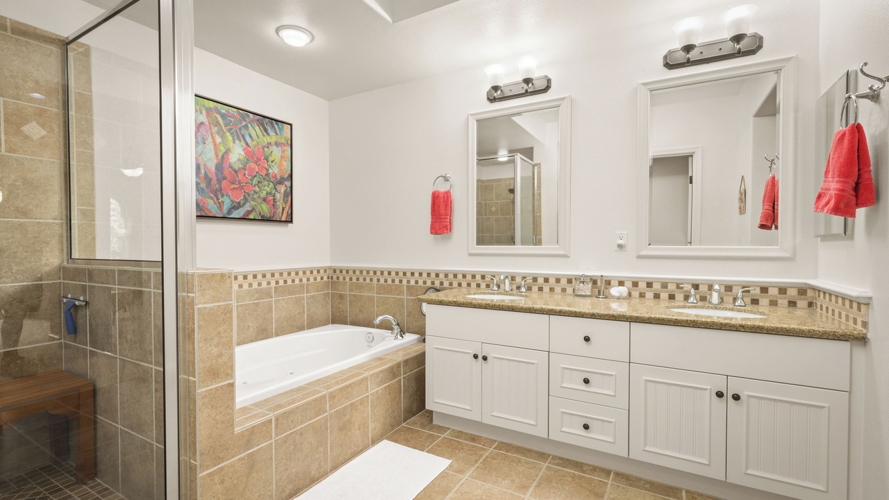 Photo of Bathroom in Kulalani