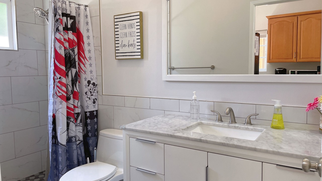 Photo of Bathroom in Midway City