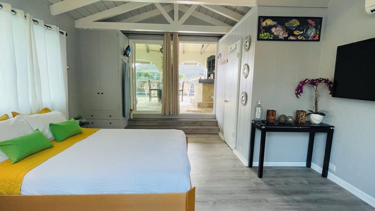 Photo of Bedroom in Hawaii Kai