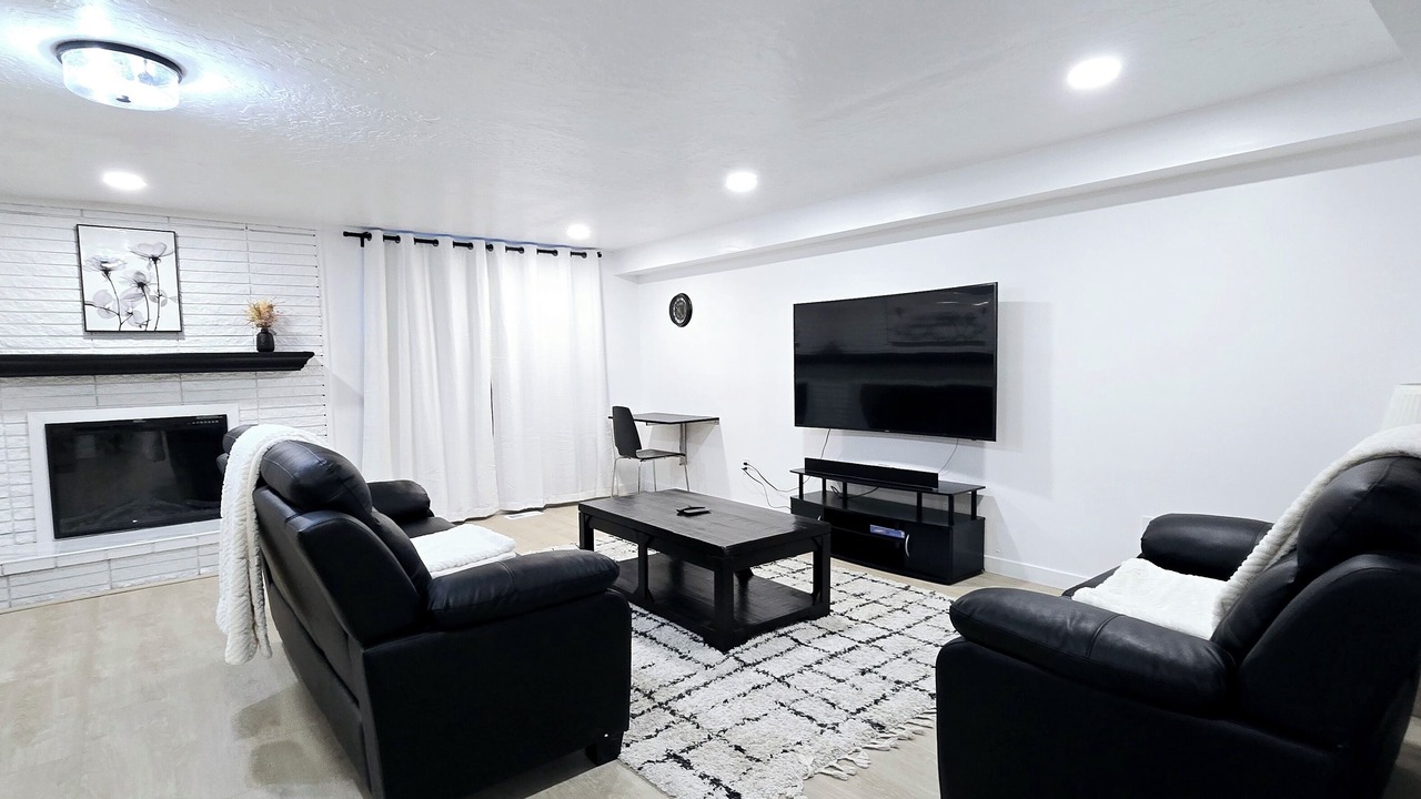 Photo of Livingroom in West Valley City
