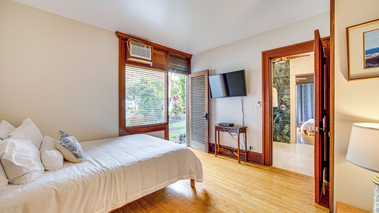 Photo of Bedroom in Keauhou