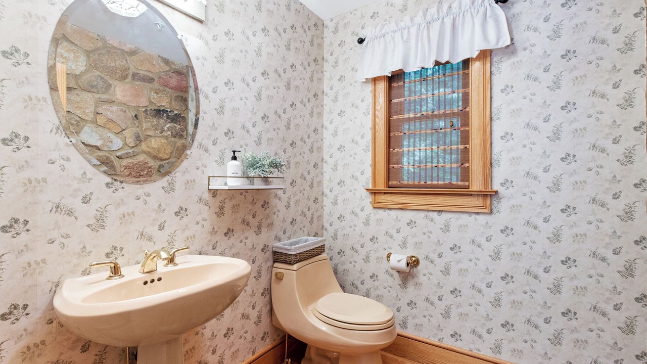Photo of Bathroom in Rexmont