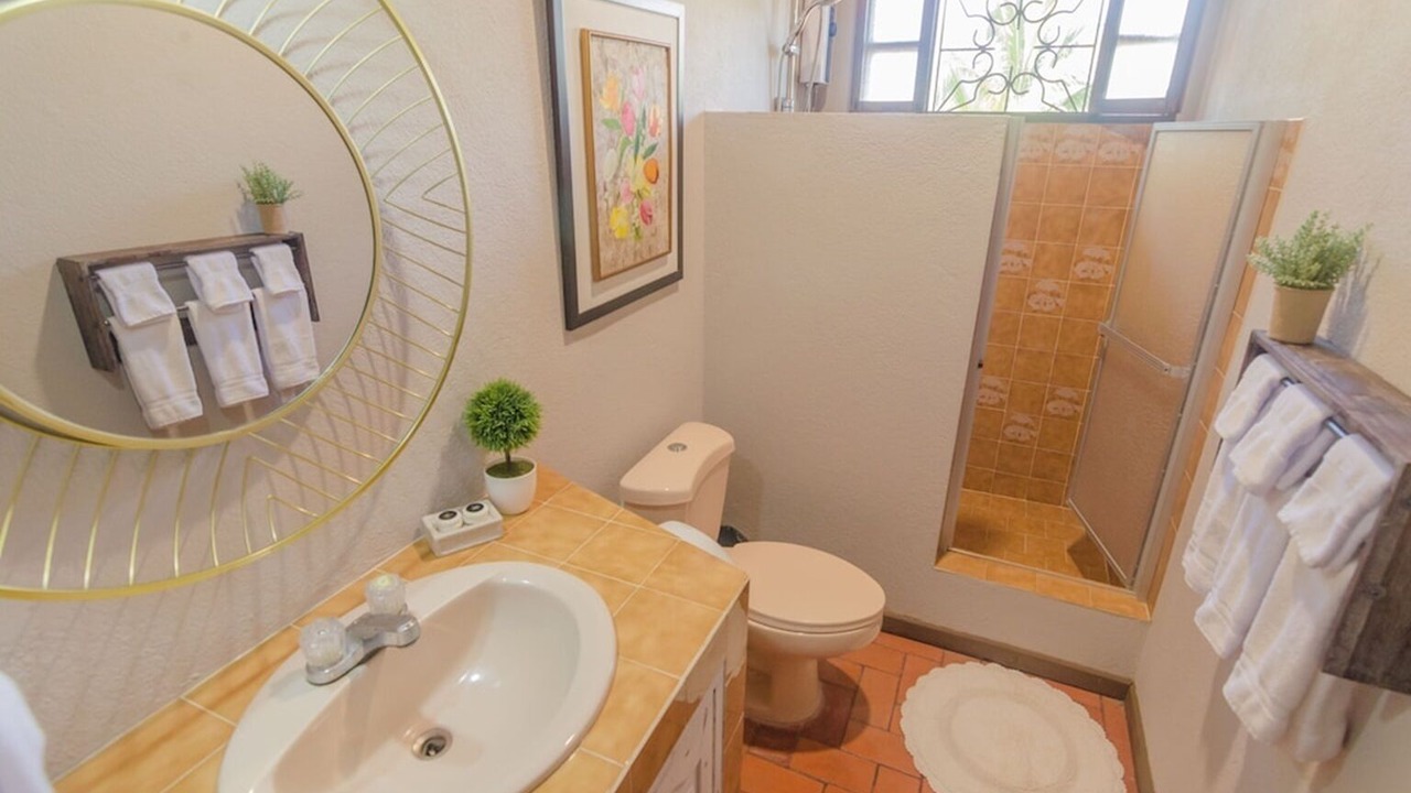 Photo of Bathroom in Kaneohe