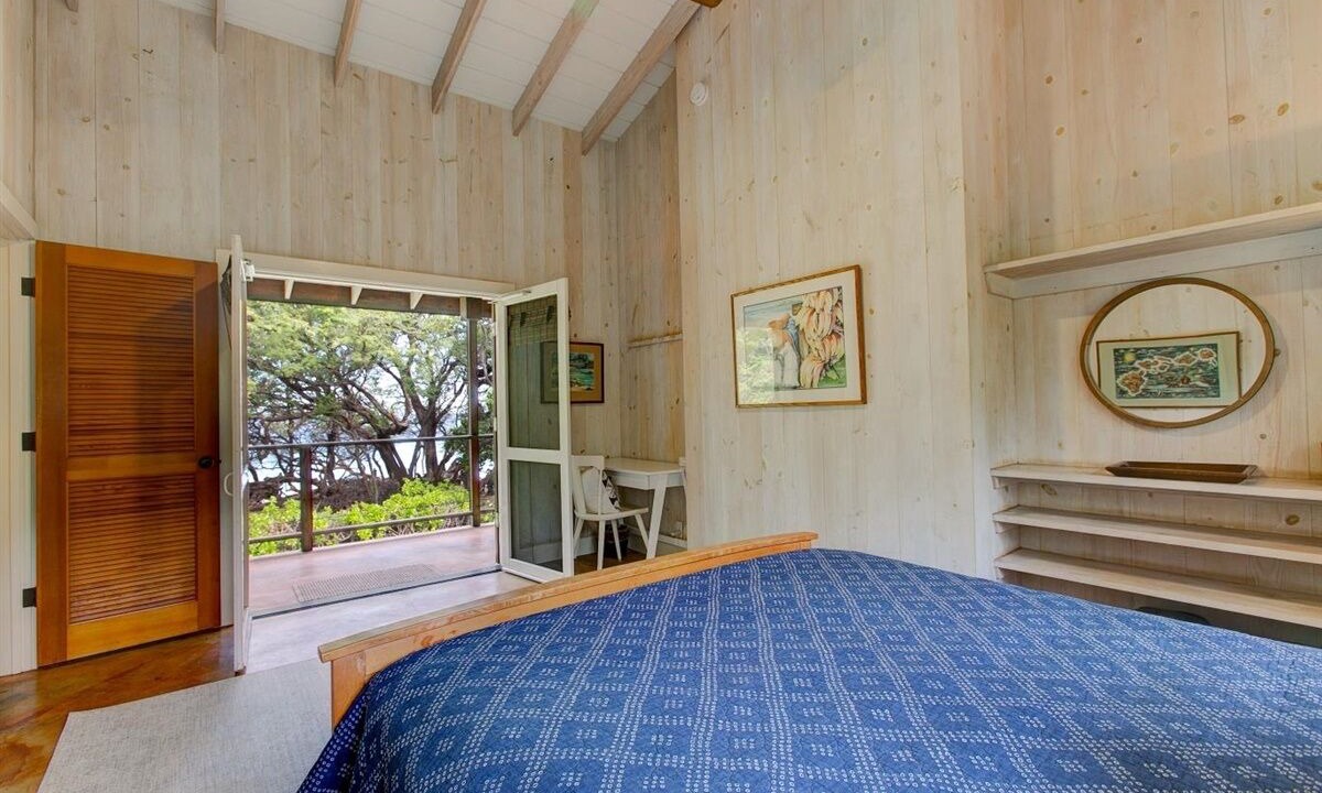 Photo of Bedroom in Puako