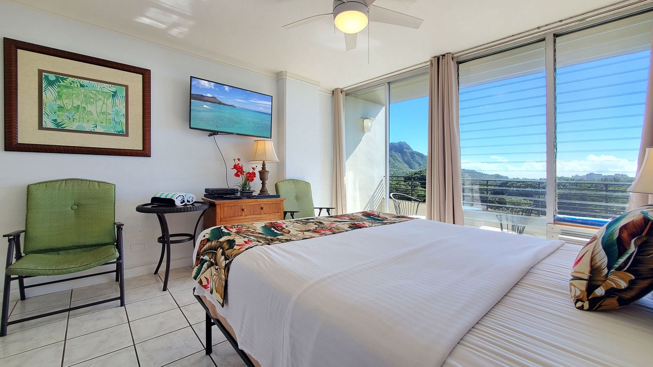 Photo of Bedroom in Waikiki