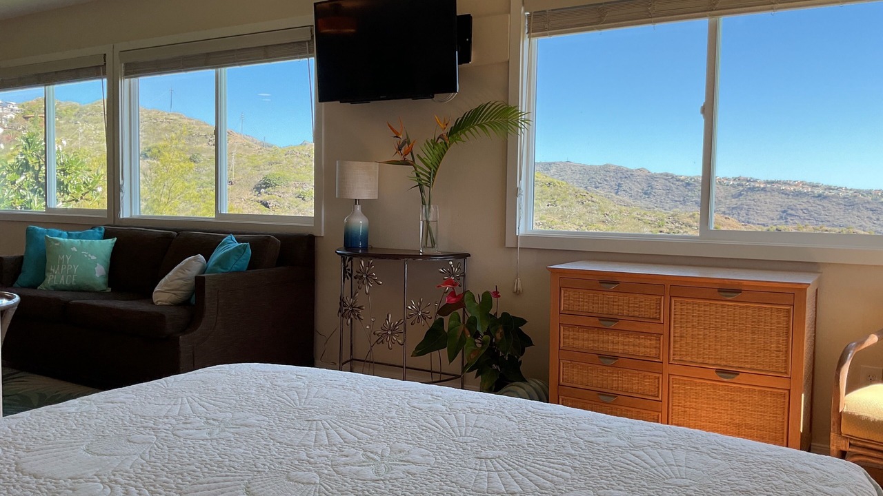 Photo of Bedroom in Hawaii Kai