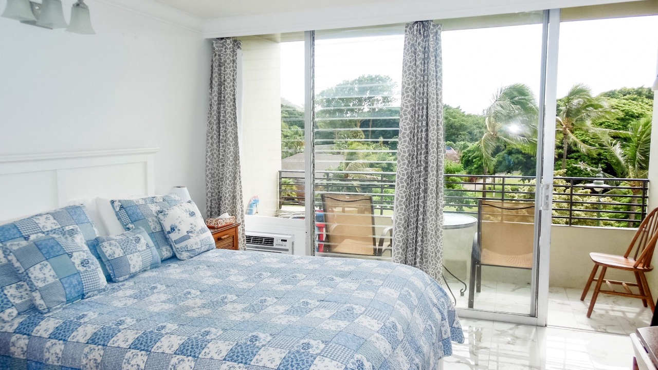 Photo of Bedroom in Waikiki