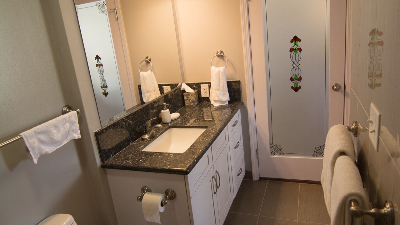 Photo of Bathroom in Waikiki
