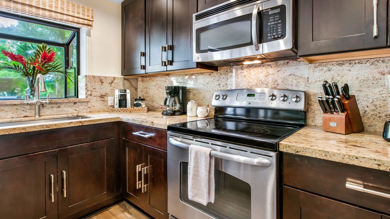 Photo of Kitchen in Napili