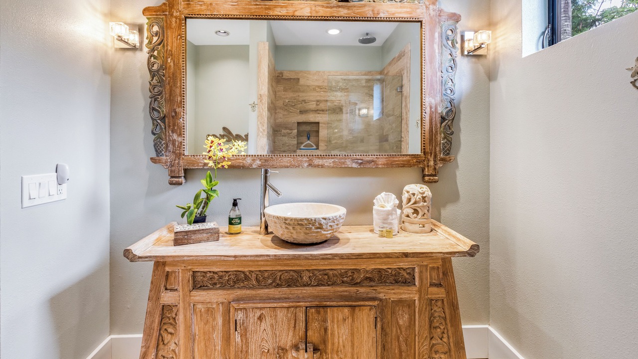 Photo of Bathroom in Napili