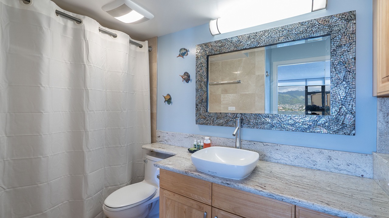 Photo of Bathroom in Waikiki