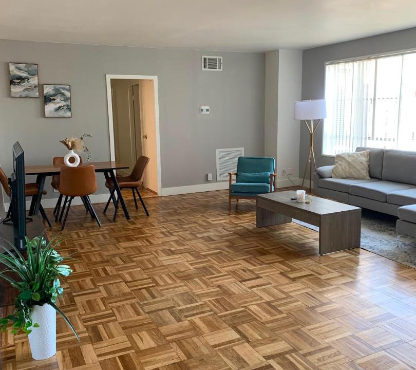 Photo of Livingroom in La Brea