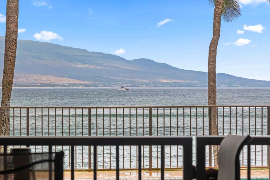 Photo of Patio Balcony in Maalaea